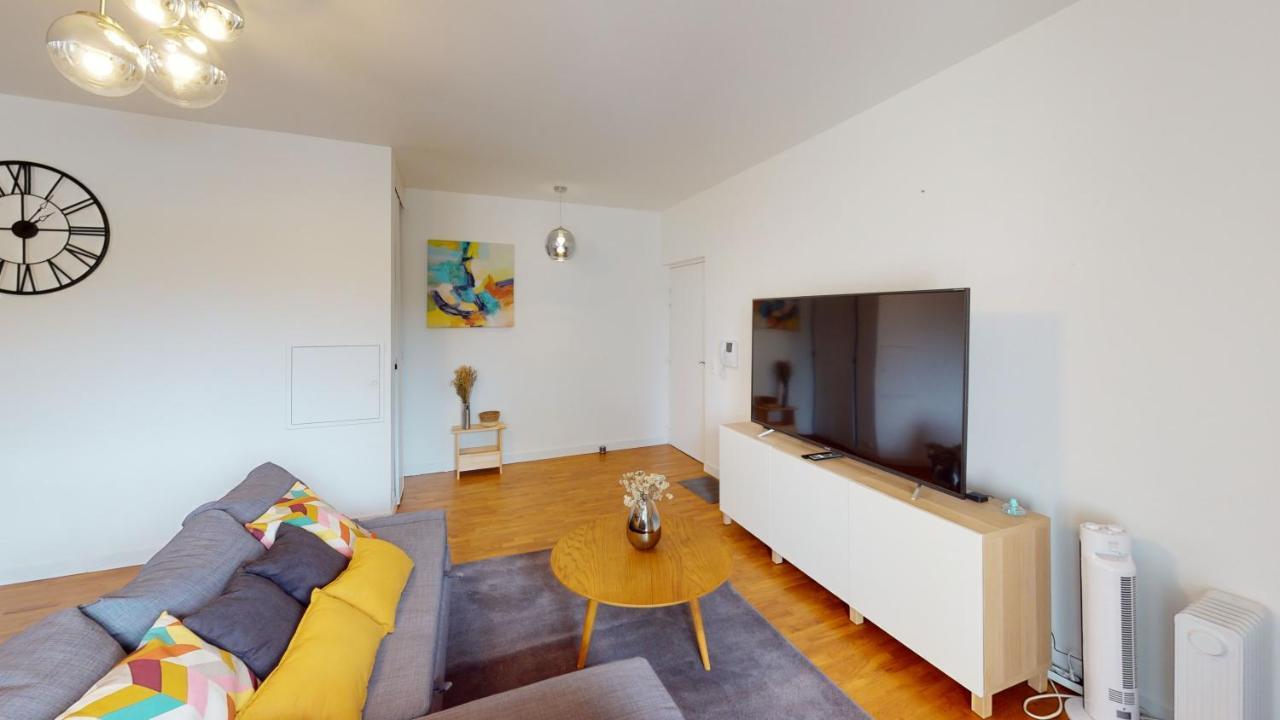 생드니 Live Like A Local Stylish 2Br With Balcony & Parking 아파트 외부 사진