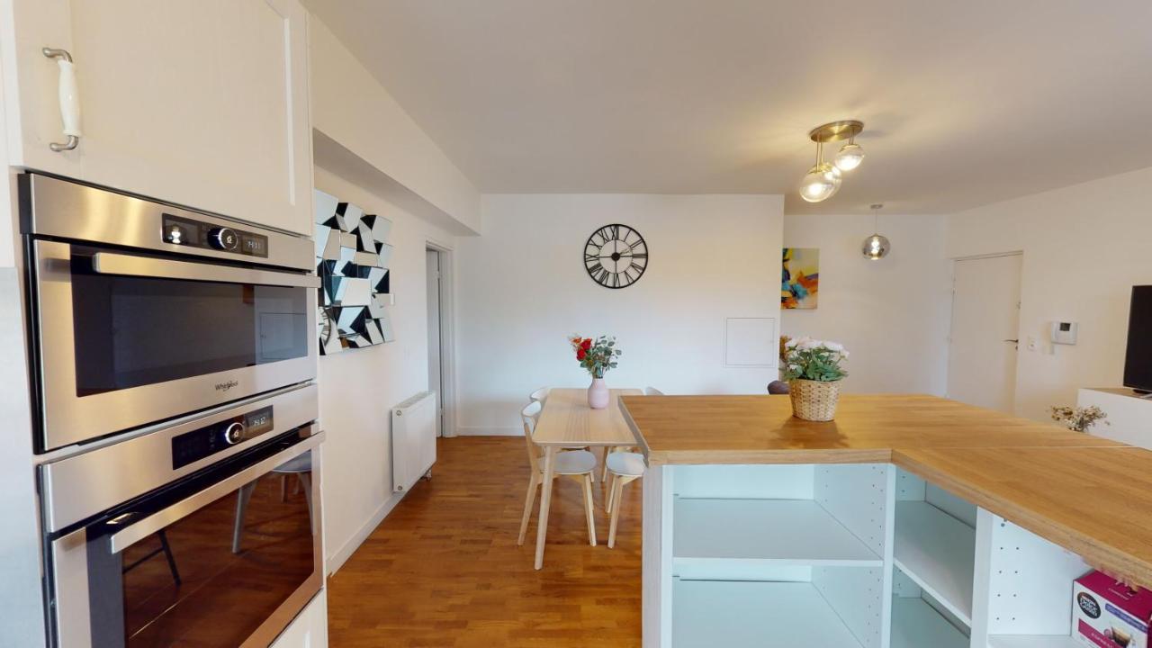 생드니 Live Like A Local Stylish 2Br With Balcony & Parking 아파트 외부 사진