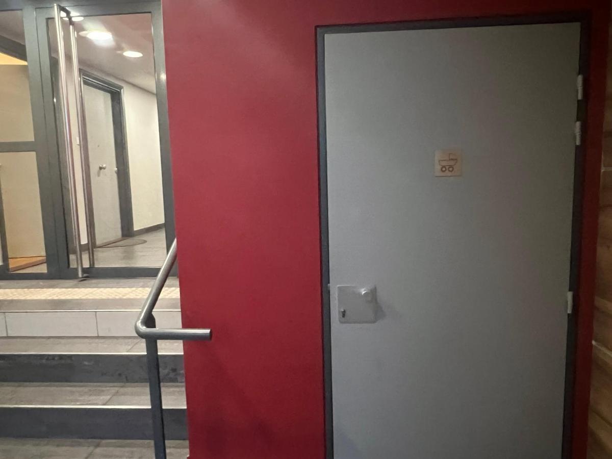 생드니 Live Like A Local Stylish 2Br With Balcony & Parking 아파트 외부 사진